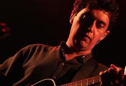 #EvdeKalFest’te sıra Pinhani solisti Sinan Kaynakçı’da