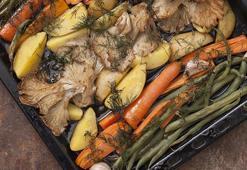 Fırında istiridye mantarlı sebzeler