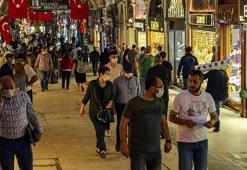 Tarihi Kapalıçarşı esnafı müşterilerini ve turistleri bekliyor