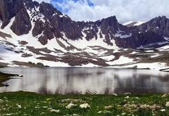 Munzur Dağı'nda yaz ve kış bir arada