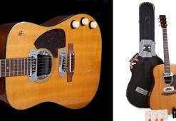 Kurt Cobain'in gitarına rekor fiyat!