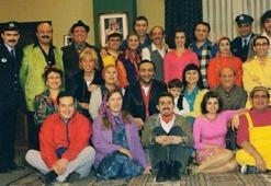 Bir Demet Tiyatro ne zaman, kaç yılında çekildi? Oyuncuları kimler?