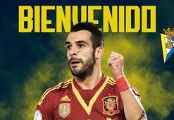 La Liga'nın yeni ekiplerinden Cadiz, Alvaro Negredo'yu transfer etti