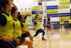 Fenerbahçe Öznur Kablo sezonu açtı!