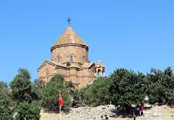 Akdamar Kilisesi'nde 8'inci ayin, sınırlı sayıda katılımla yapılacak