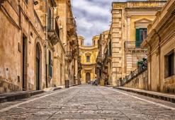 İtalya Hakkında Bilgiler; İtalya Bayrağı Anlamı, 2026 Nüfusu, Başkenti, Para Birimi Ve Saat Farkı