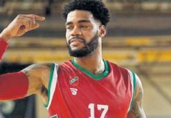 Pınar Karşıyaka’da Kennedy yüzleri güldürdü