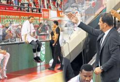 Pınar Karşıkaya'nın salon sorunu!