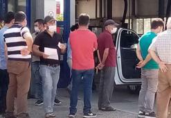 Araç muayenesinde sosyal mesafe hiçe sayıldı!