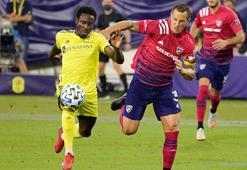 Eski Fenerbahçeli Ziegler rezil oldu! Harika gol...