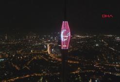 Küçük Çamlıca Radyo ve TV Kulesi'ne Türk bayrağı yansıtıldı