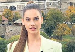 Barbara  Palvin sunacak