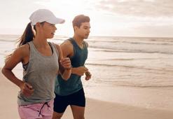 Daha kaslı gözükmek için ameliyat oluyorlar!