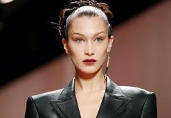 Badem gözlerle çekici bakışlar