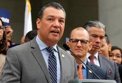 ABD'nin California eyaletinin Latin Amerika kökenli ilk senatörü Padilla olacak