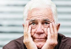 Alzheimer Hastalığı Nedir, Neden Olur? Alzheimer Hastalığının Evreleri Nasıl Geçer?