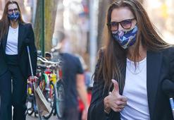 Brooke Shields video çekerken bacağını kırdı