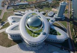 Kim Jong-un Bilim ve Teknoloji Merkezi Göz Kamaştırıyor!