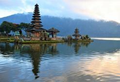 Bali'nin Efsanevi Yapısı: Ulun Danu Bratan Tapınağı