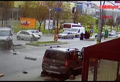 Sultangazi'de ışık ihlali nedeniyle yaşanan kaza kamerada