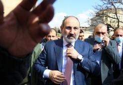 Son dakika... Paşinyan bir kez daha Genelkurmay Başkanı atadı!