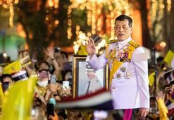 Tayland'da kabine değişikliği kral tarafından onaylandı