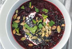 Yaza bu çorbalarla hazırlanın! Vücutta detoks etkisi yaratan 3 çiğ çorba tarifi