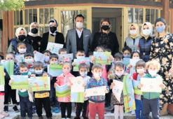 Minik öğrencilere sürpriz hediyeler