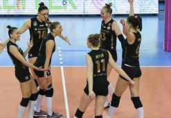 VakıfBank adını finale yazdırdı