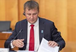 Çekya'da Dışişleri Bakanı Tomas Petricek görevden alındı