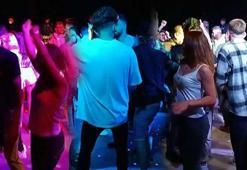 Antalya'da 5 yıldızlı otelde eğlence! Koronavirüs unutuldu