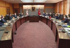 Bakan Pekcan, KKTC Maliye Bakanı Oğuz ile görüştü