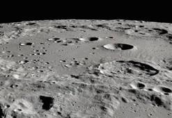 NASA'nın yöntemlerine karşı çıkan ABD'li fizikçi: Uzaylı arayanlar Ay'a bakmalı