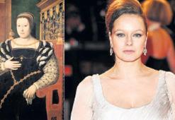 ‘Şeytani kraliçe’ dizi oluyor