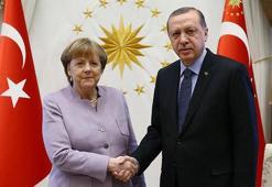 Son dakika: Cumhurbaşkanı Erdoğan, Merkel ile görüştü