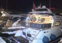 Bebek sahilde demirli lüks teknede yangın