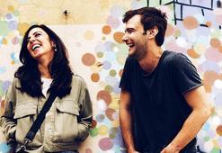 Her şeye rağmen sanata koştuk