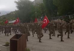 Komandolar Harmandalı oynadı