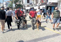 Atlı polis ekipleri sahilleri dolaşıyor