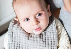 Bebeklerde reflü belirtileri ve kusmayı azaltmanın yolları