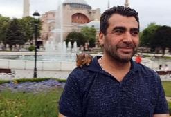 Omzunda "baba yadigarı" sincapla İstanbul'u geziyor