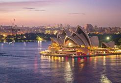 Burada insanlar çıplak ayakla dolaşıyor