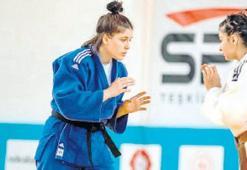 Yunusemreli Şeyda Nur Türkiye şampiyonu oldu
