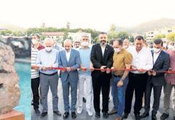İnsansı taşlar sergide