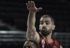 Pınar Karşıyaka'da iki imza daha