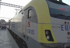 'İzmir Mavi Tren'i 15 ay sonra yola çıktı