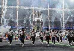 EURO 2020 Avrupa Şampiyonası'nın en iyi 11'i açıklandı