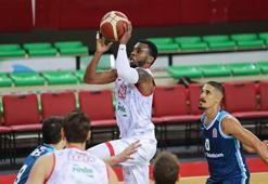 Pınar Karşıyaka'da Sek Henry ile yollar ayrıldı