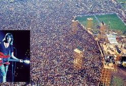 Hippilerin Woodstock hatıraları satıldı