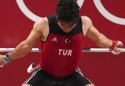 Halterde Muhammed Furkan Özbek ile Nuray Levent elendi
